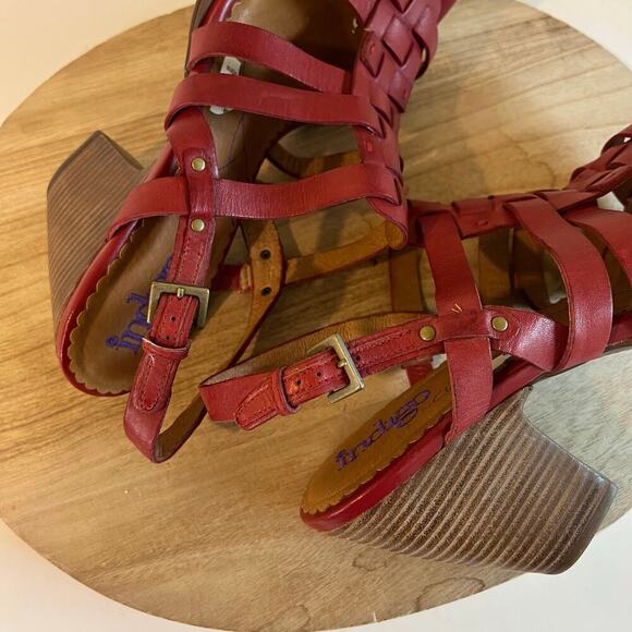 Indigo By Clarks Red Genuine Leather Weaved Woven Open Toe Sandals Size 11 - Picture 7 of 14